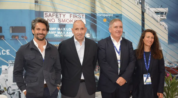 Javier Méndez, SSS & Bulk Manager; Carles Salvadó, Deputy General Manager Commercial and Marketing; Lluís París, Head of automotive, RoRo, SSS and Bulk Division y María Cano, responsable de Promoció y Comunicació de Mercat de Port de Barcelona. Foto J.C.P.
