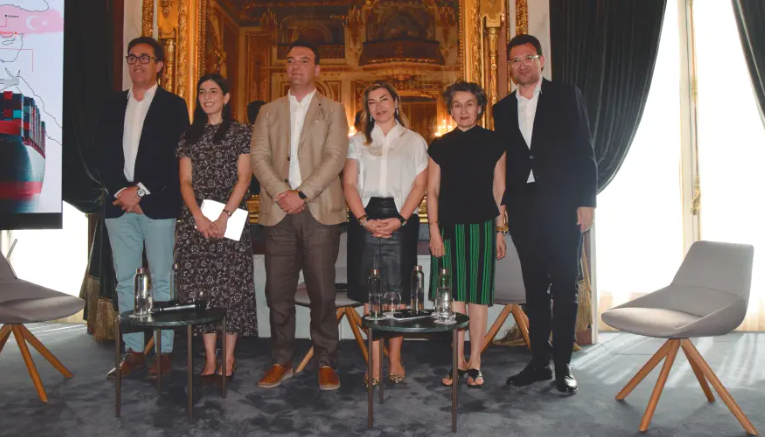 Jesús Ramírez (Raminatrans), Marta Alborch (AP Valencia), Carles Maicas (Arkas), Yasemen Korukçu (Türkiye), Mar Chao (AP Valencia) y Salvador López (Grupo Roca). Foto M.C.